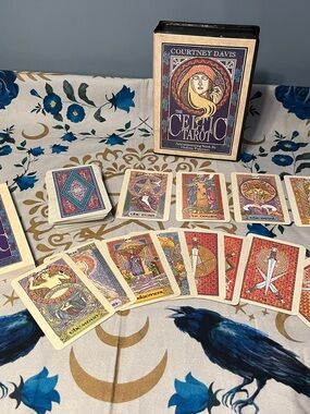 Celtic Tarot Deck - vintage Cards